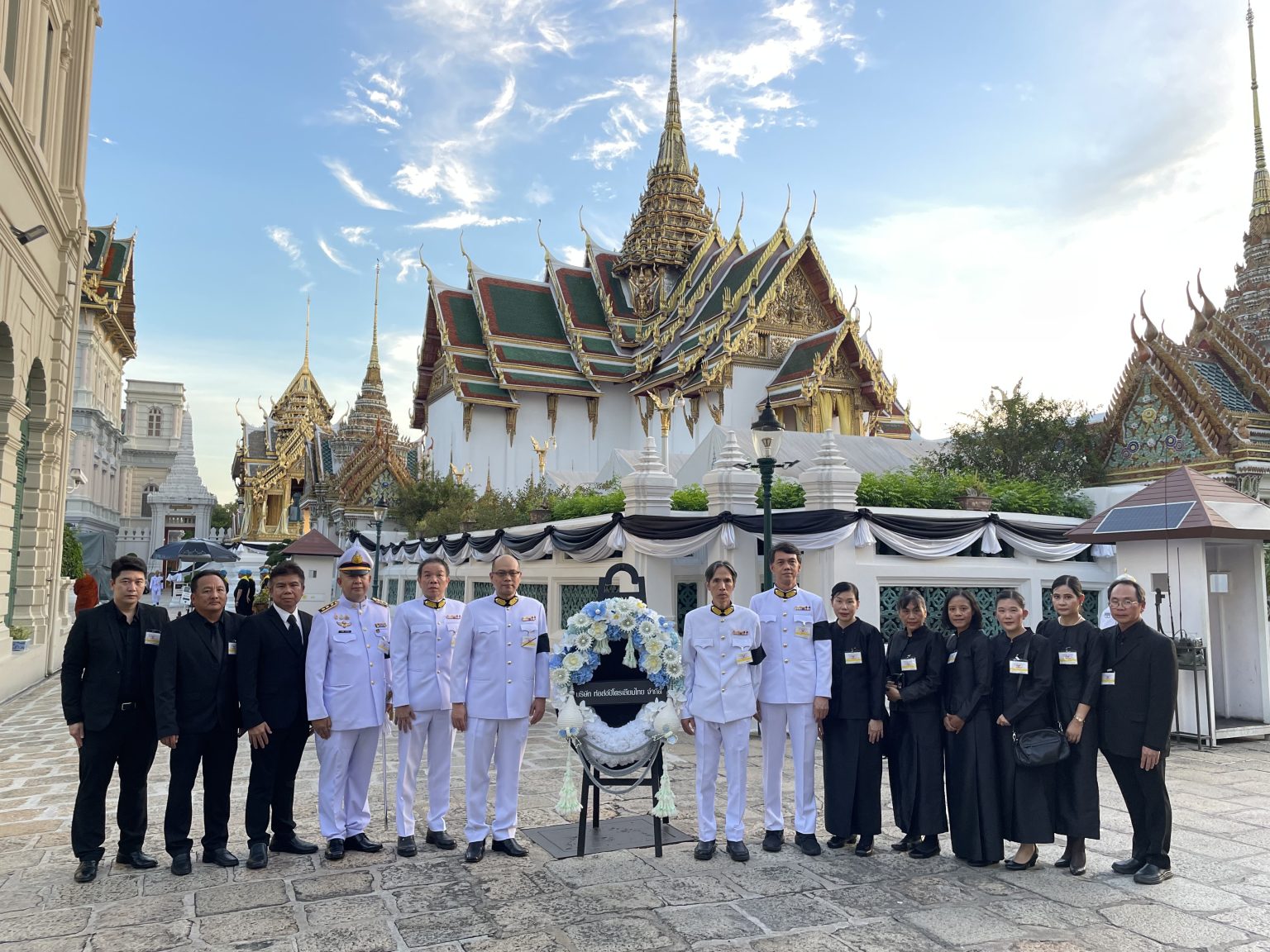 ข่าวประชาสัมพันธ์ : แทปไลน์ ร่วมเป็นเจ้าภาพในการบำเพ็ญกุศล อุทิศถวายพระบรมศพ ‘สมเด็จพระนางเจ้าสิริกิติ์ พระบรมราชินีนาถ พระบรมราชชนนีพันปีหลวง’